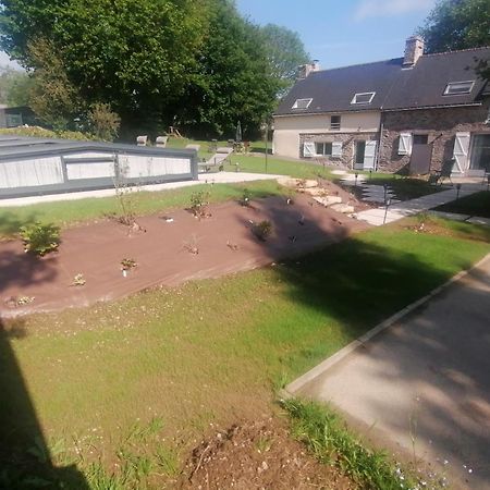 Les Gites De L'Etang De La Foret Brandivy Eksteriør billede